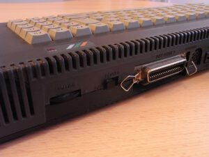 Schneider CPC 6128 - Rückseite 2