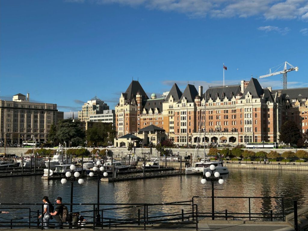 19 - The Empress - Victoria