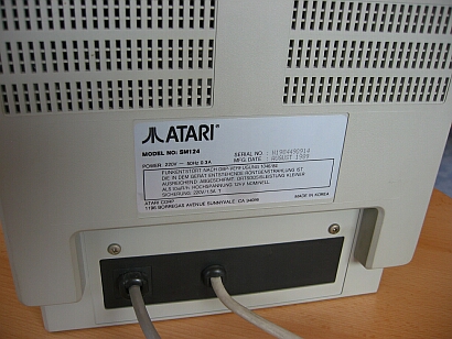 Atari SM124 - Rückansicht Atari SM124 - Rückansicht