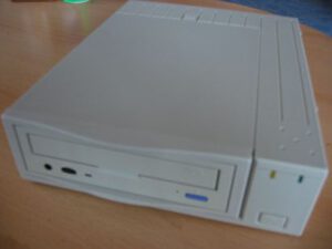 IBM CD-ROM - Frontansicht