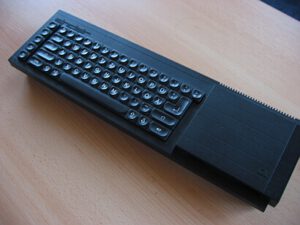 Sinclair QL - Vorderansicht