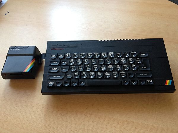 Sinclair Spectrum 48K mit Expansion System Sinclair Spectrum 48K mit Expansion System
