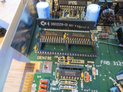 ndivision ECS - Amiga 500 Denise Sockel leer