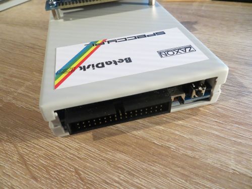 Beta Disk 128 Clone - Floppyanschluss