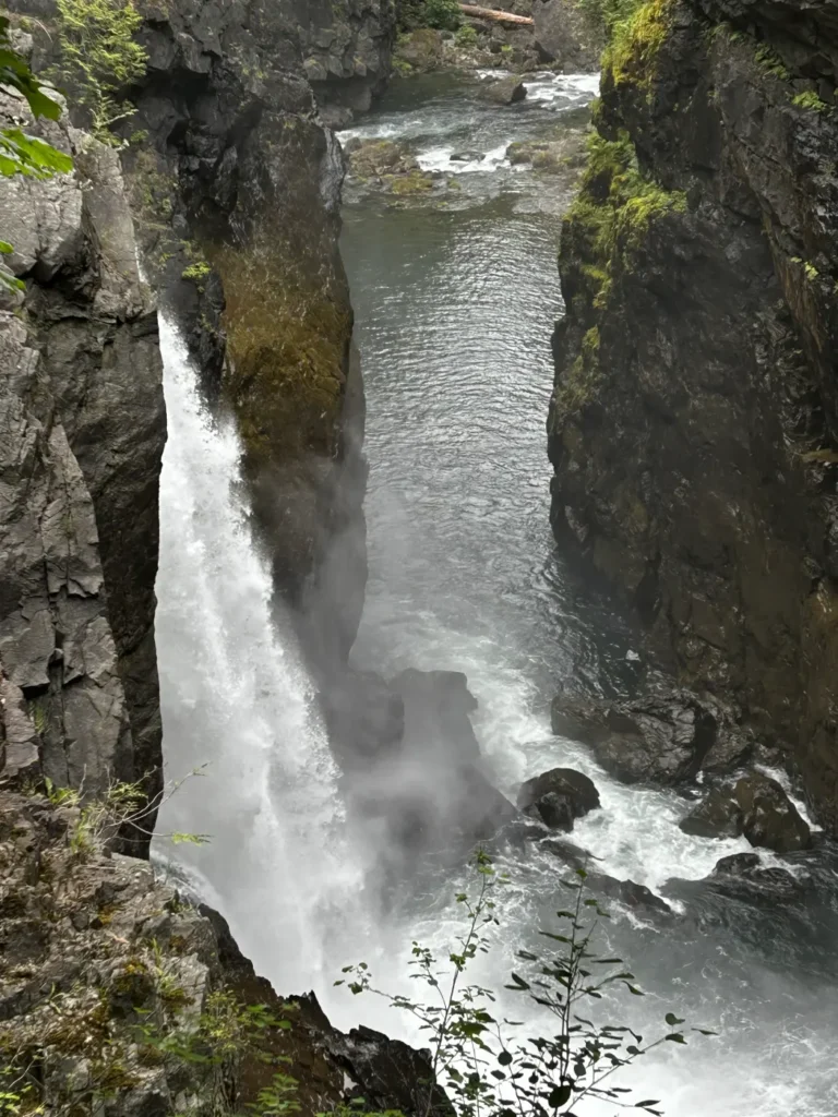 10 - Campbell River - Elk Falls