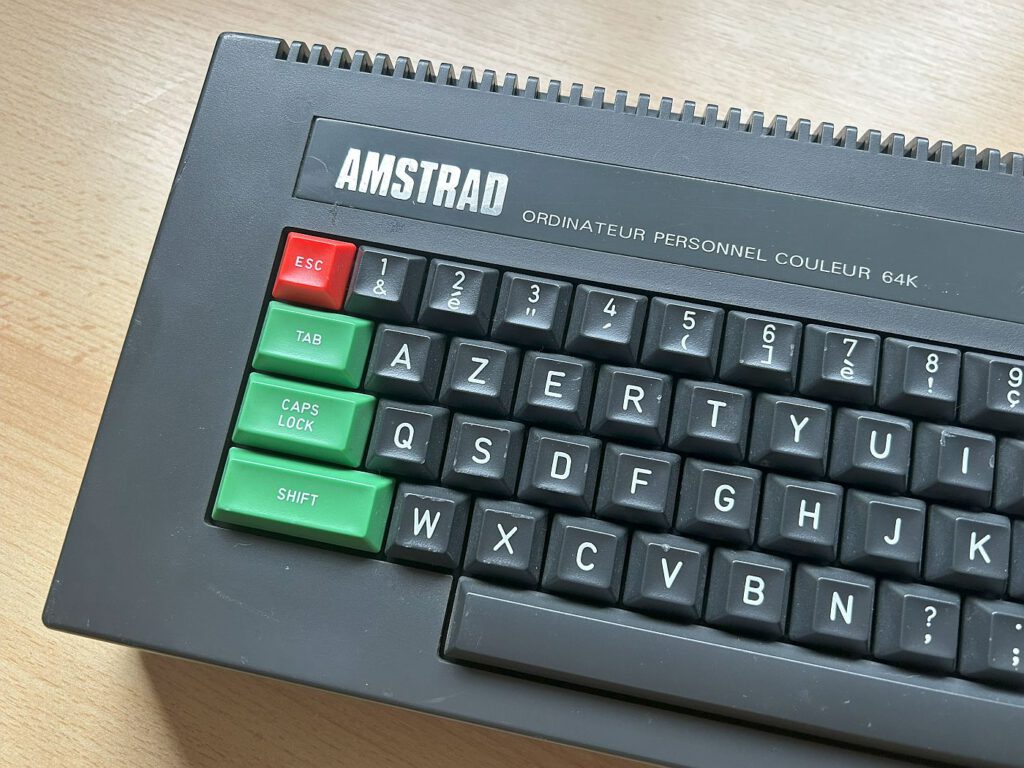Amstrad CPC 464 - Tastatur links
