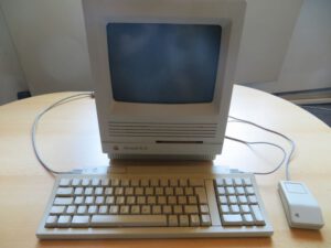 Apple Macintosh SE/30