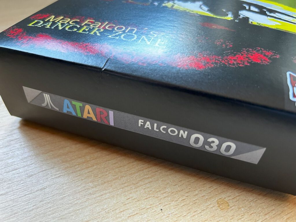 Danger Zone - seitlich