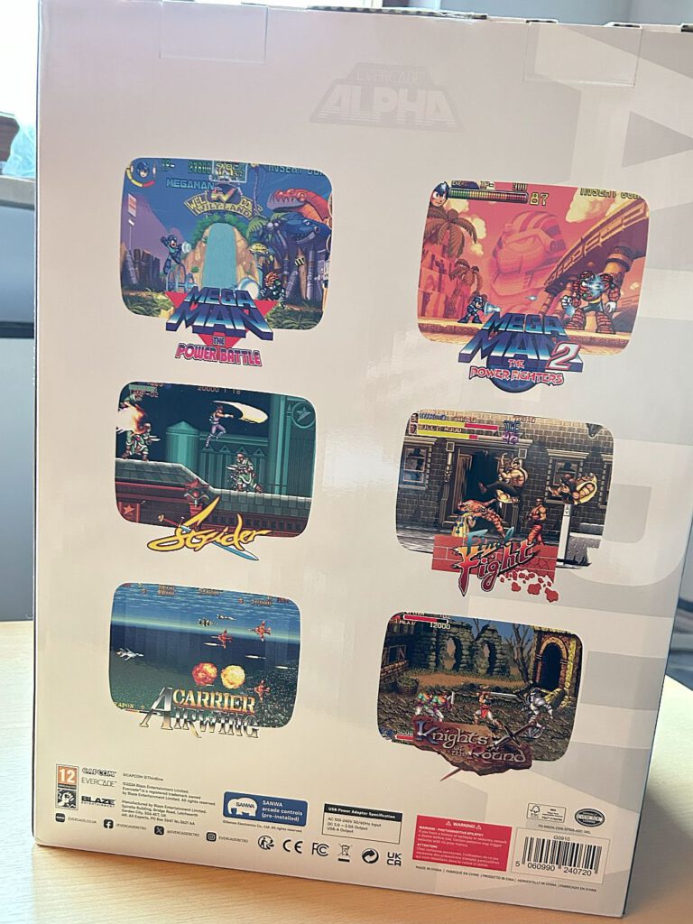 Evercade Alpha - Verpackung seitlich 3