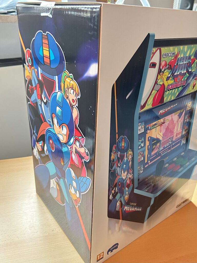 Evercade Alpha - Verpackung seitlich 4