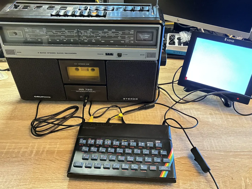 Grundig RR 720 mit Sinclair Specttum