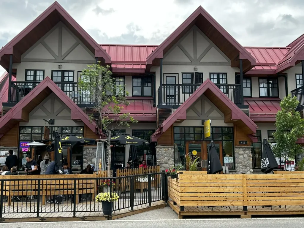 Mad Grizzly Bistro.bar - Jasper
