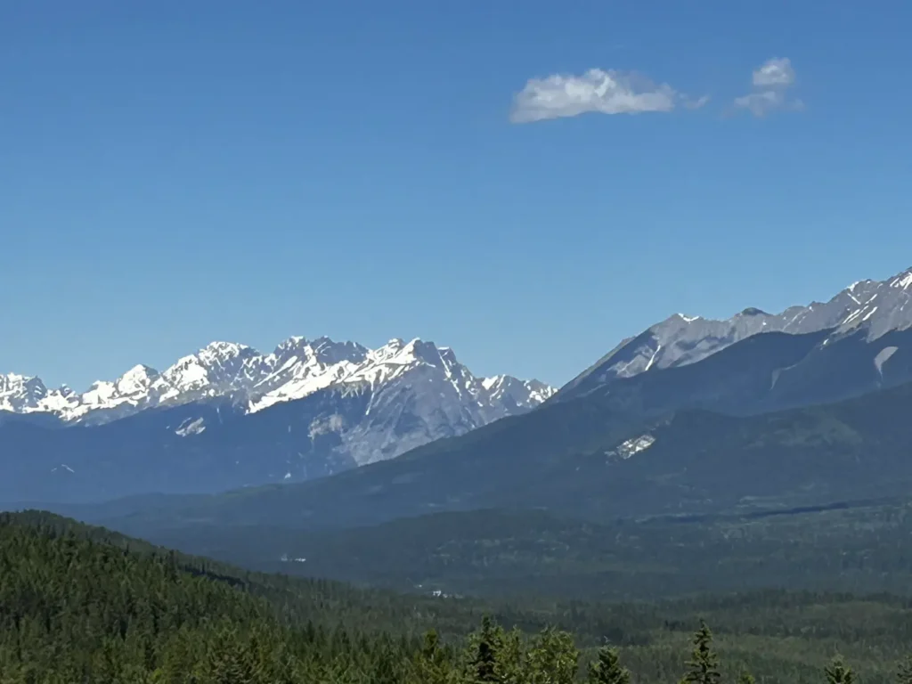 Kootenay Valley Viewpoint - Blick auf die Mitchell Range