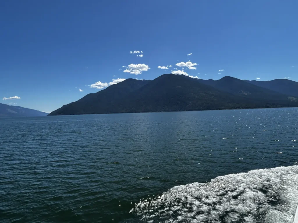 Fähre Kootenay Bay - Balfour