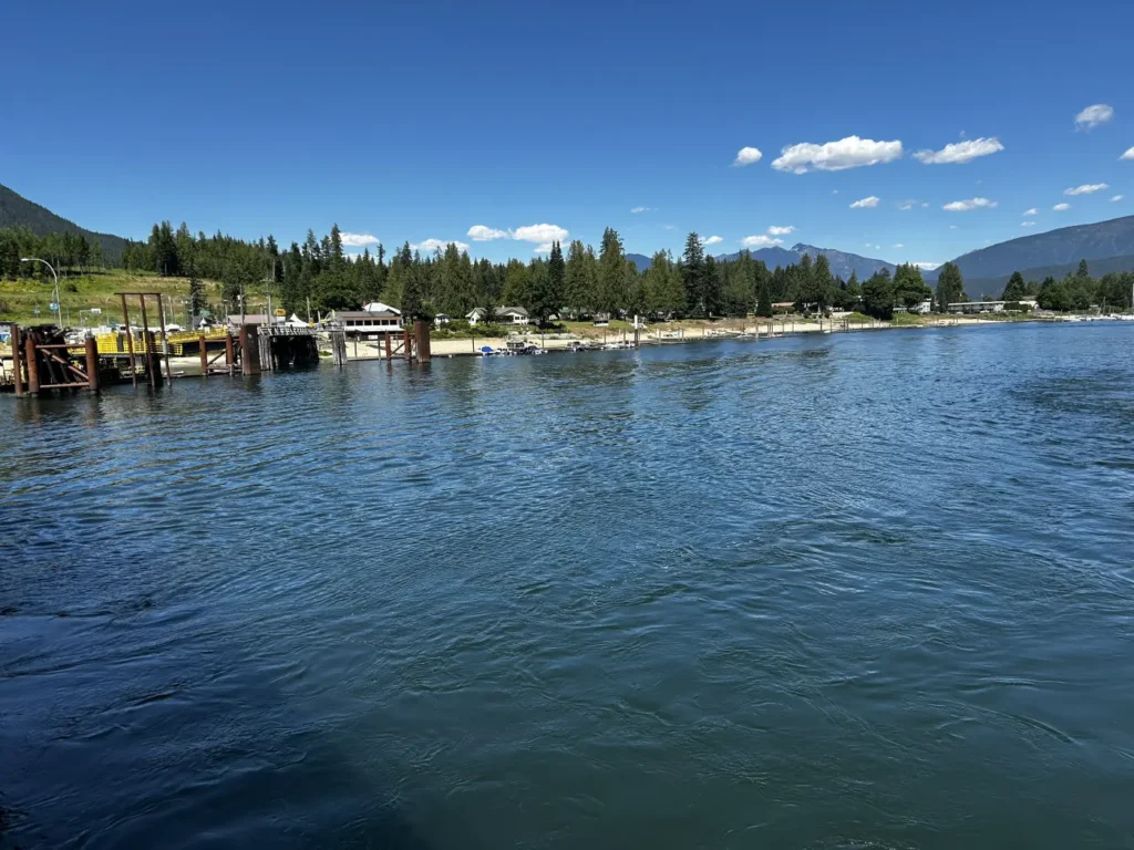 Fähre Kootenay Bay - Balfour