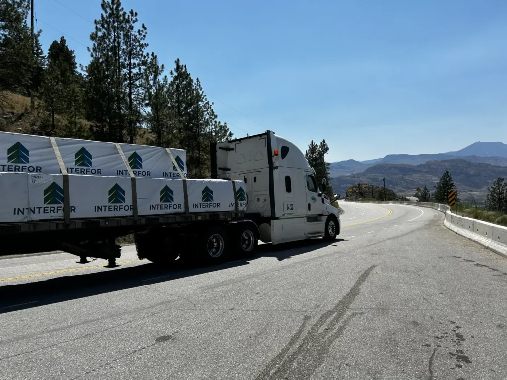 Osoyoos - Aussichtspunkt - Holztransport LKW