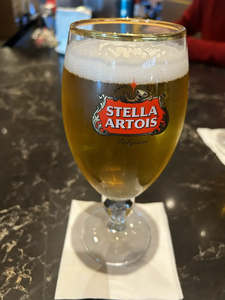Letztes Bier am Flughafen