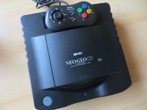 Neo Geo CD mit Controller