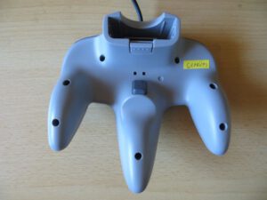 Nintendo 64 Controller Unterseite