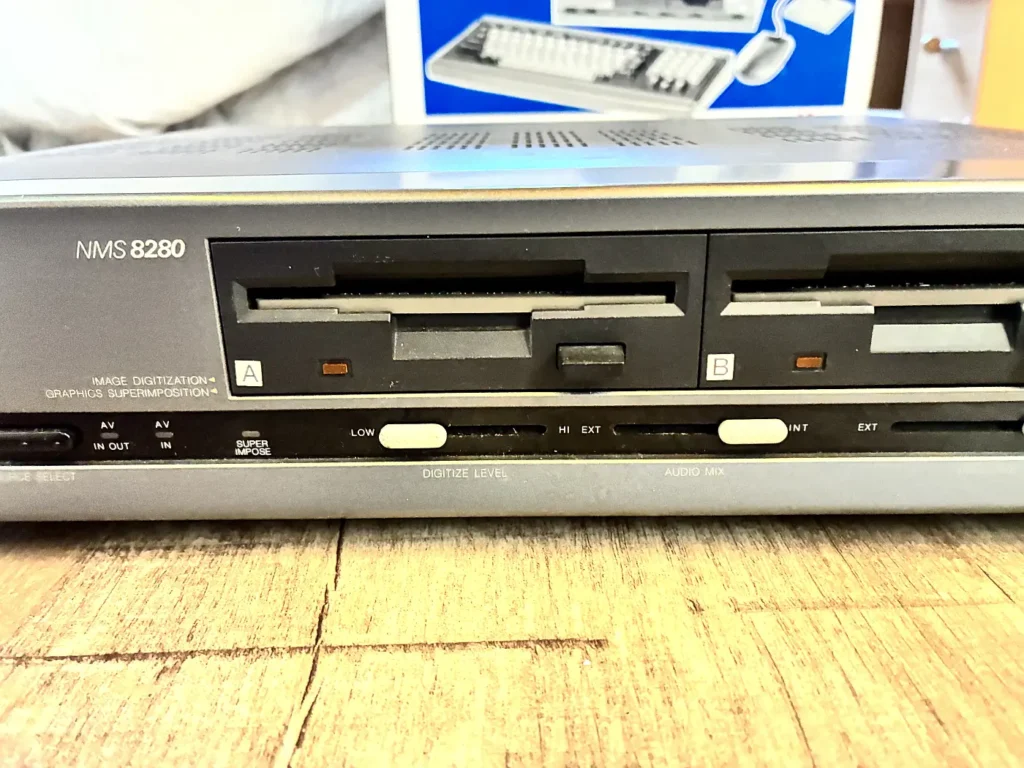 Philips NMS8280 - Front - mitte
