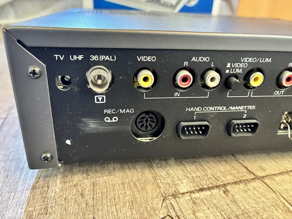 Philips NMS8280 - Rückseite - links