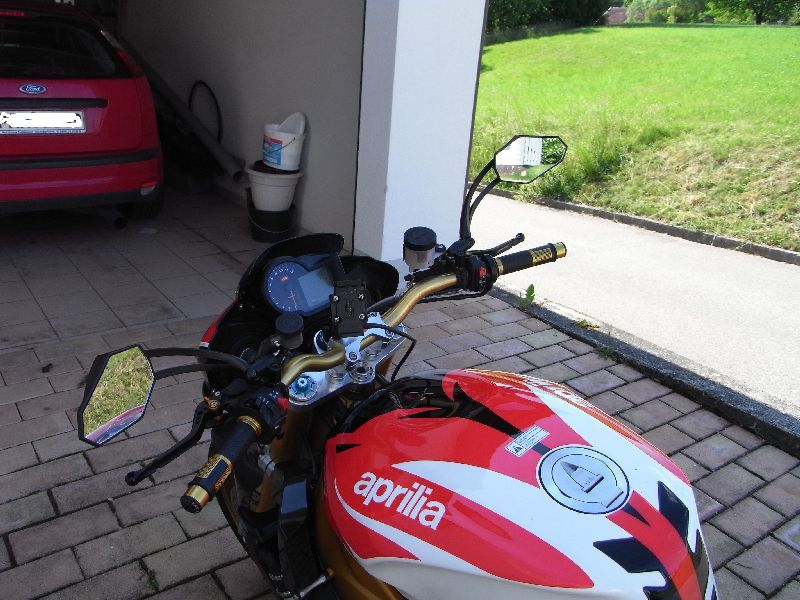 Aprilia Tuono Factory