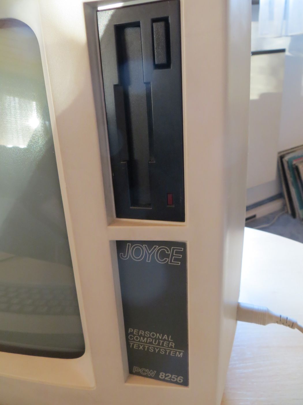 Schneider Joyce 8256/8512 [Schneider]