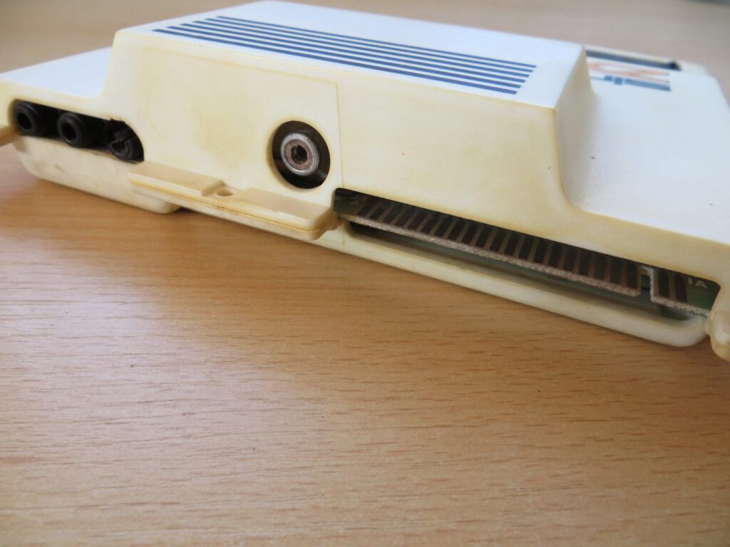 Sinclair ZX80 - Rückseite