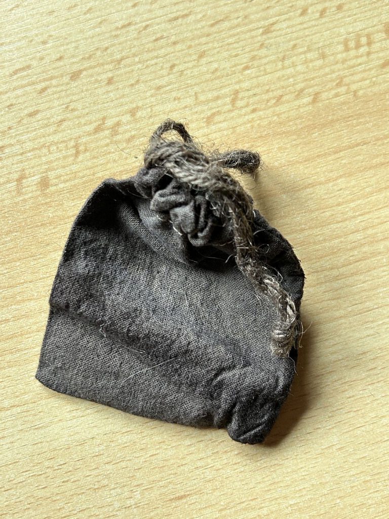 The Ghosts Of Blackwood Manor - Säckchen