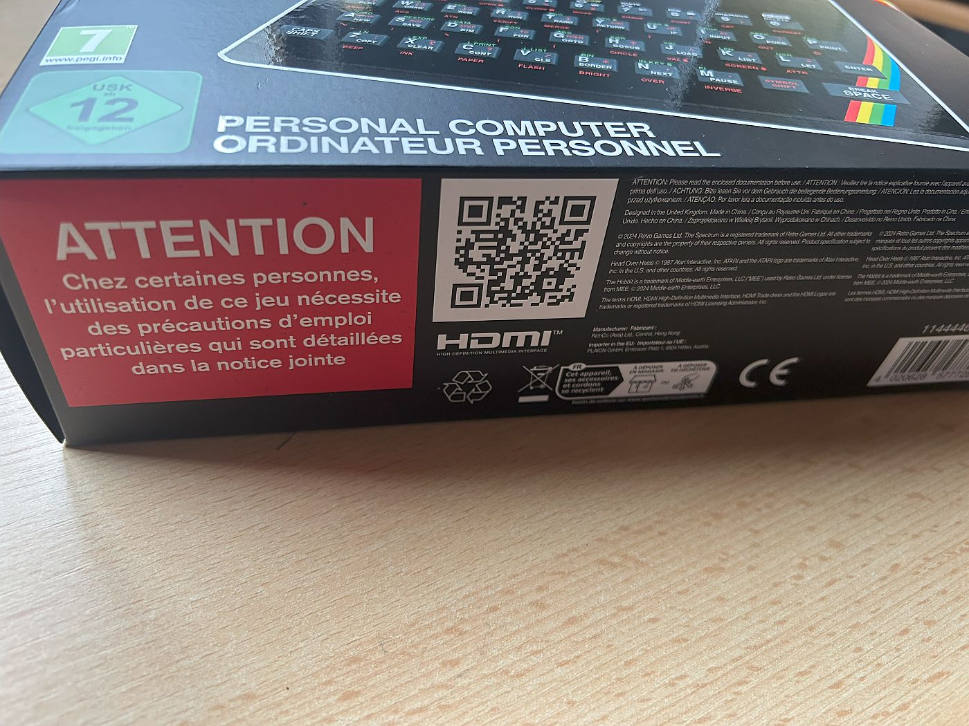 The Spectrum - Box seitlich unten