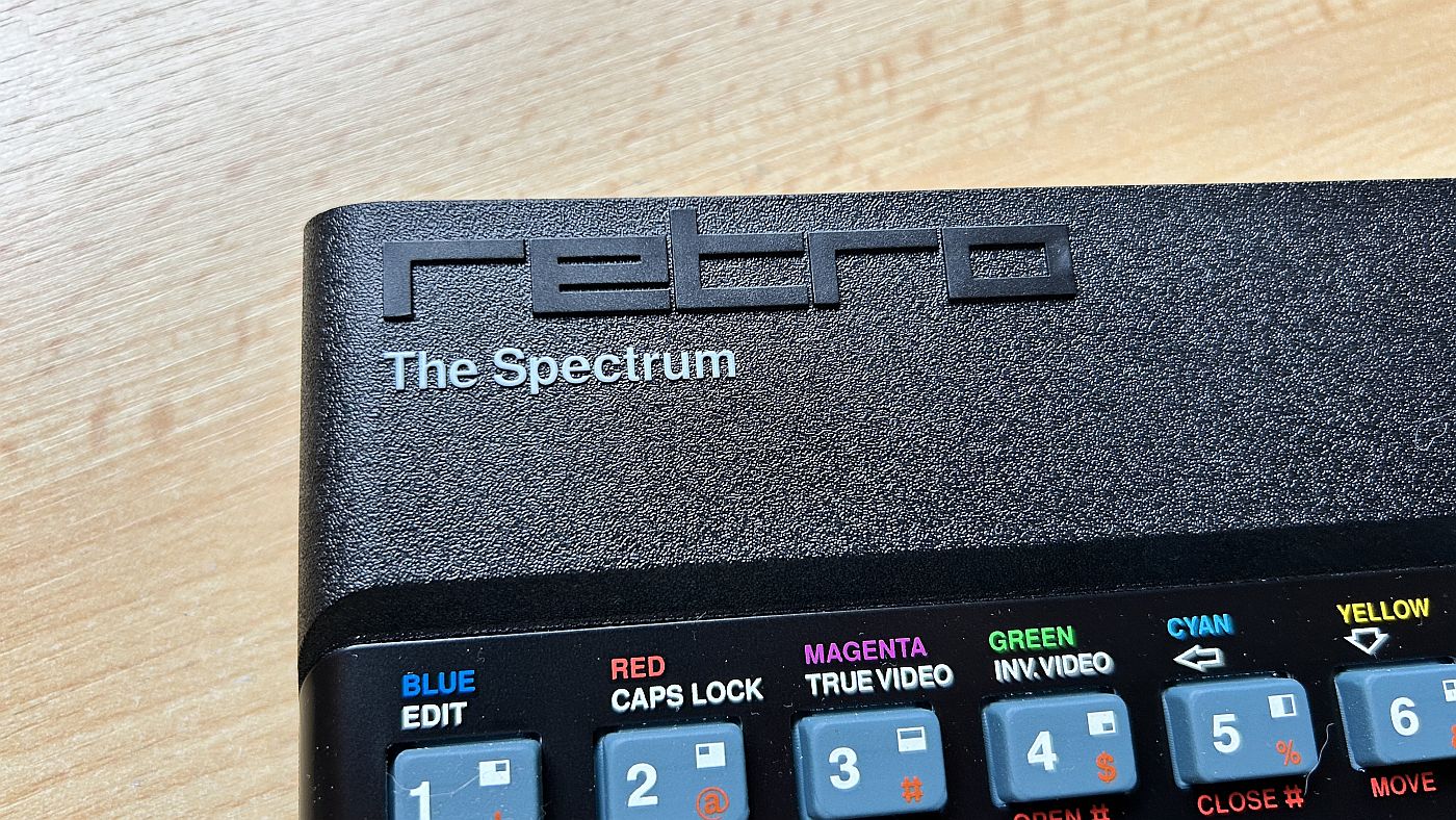 The Spectrum - Schriftzug