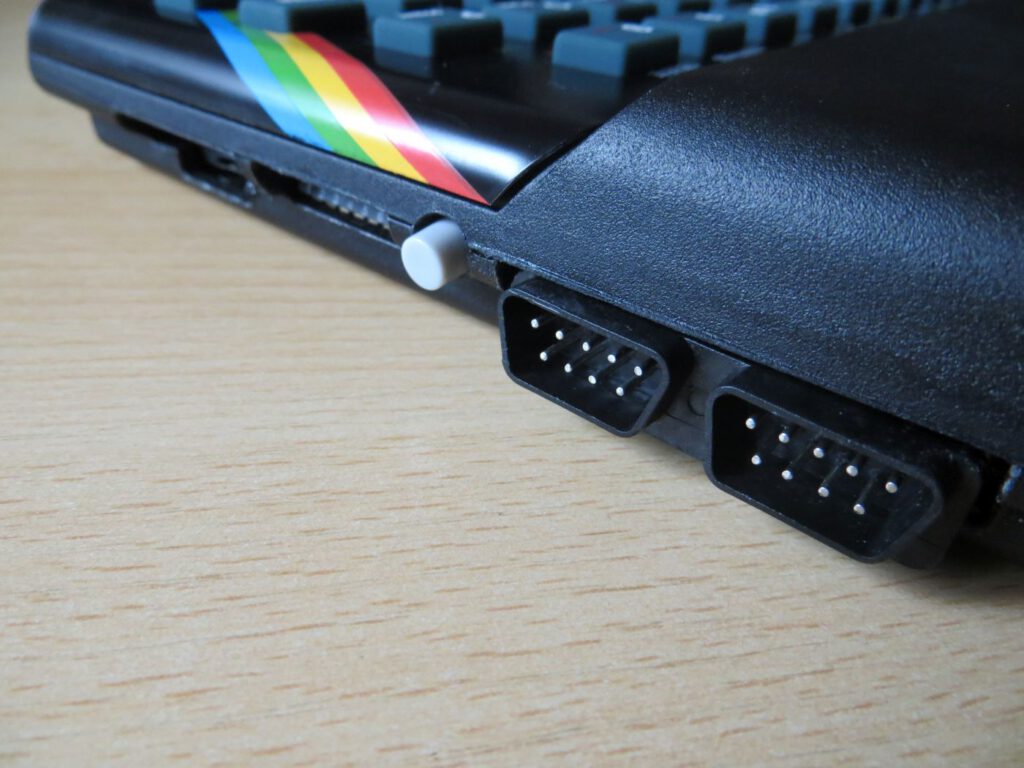 Omni 128HQ Laptop - Joystick, NMI, DIP-Schalter