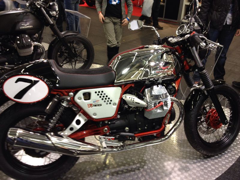 Moto Guzzi V7 Racer