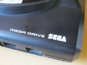 Sega Mega Drive - Joystick Anschluss - Logo