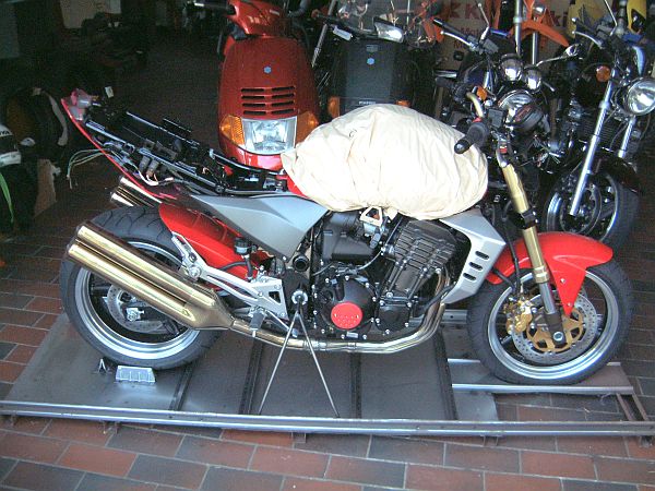 Kawasaki Z1000